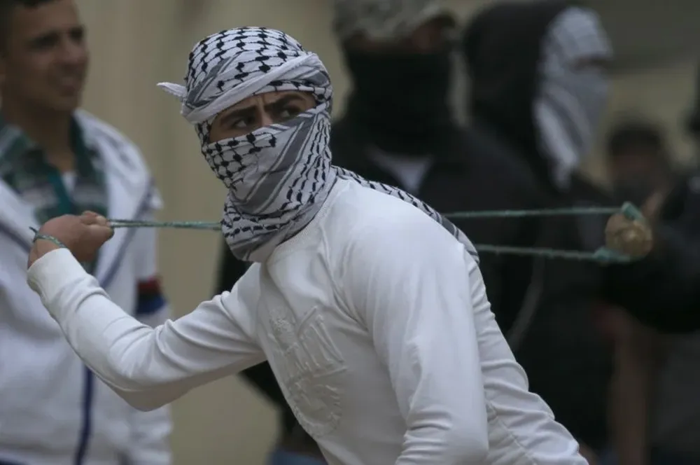 Las Fuerzas de Defensa de Israel (FDI) han escalado masivamente su actividad en Cisjordania en respuesta a una ola de ataques palestinos a principios de año que cobró la vida de 27 civiles israelíes y extranjeros