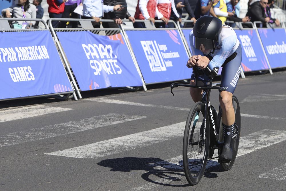 Mateo Kalejman de Argentina en la categoría contrarreloj individual masculina de ciclismo de ruta durante los II Juegos Panamericanos Junior ASU 2025 Mateo Kalejman de Argentina en la categoría contrarreloj individual masculina de ciclismo de ruta durante los II Juegos Panamericanos Junior ASU 2025