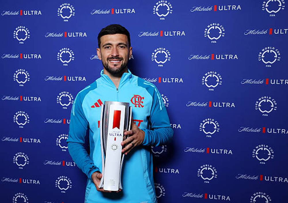 Giorgian De Arrascaeta fue elegido como el MVP del partido Flamengo vs Esperánce Giorgian De Arrascaeta fue elegido como el MVP del partido Flamengo vs Esperánce