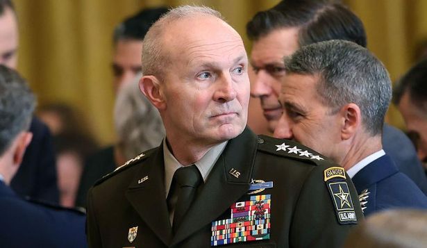 El Pentágono obliga a dimitir al jefe del Estado Mayor del Ejército de EEUU en medio de las dudas por la guerra contra Irán