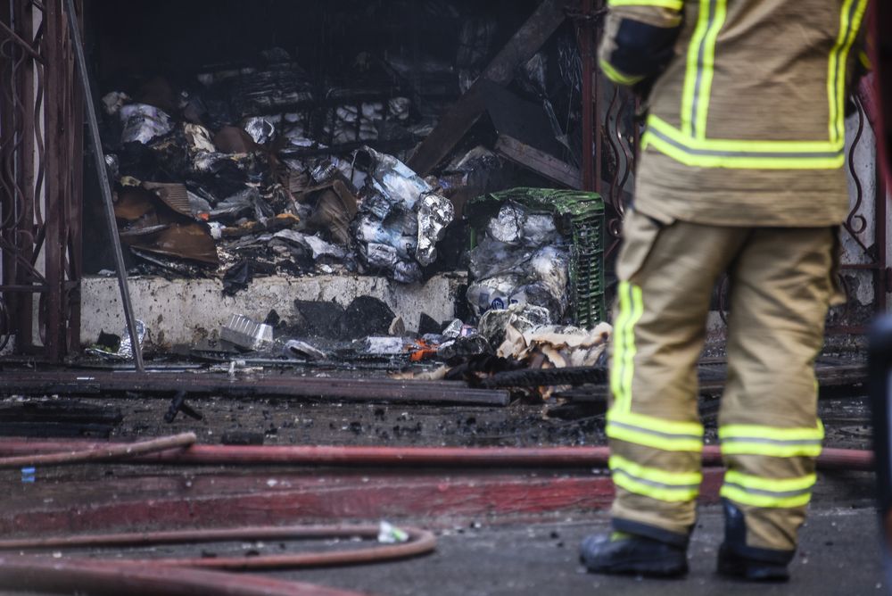 20240710 Incendio en una casa de Pocitos en Scosería y Berro. Bomberos (23).jpg