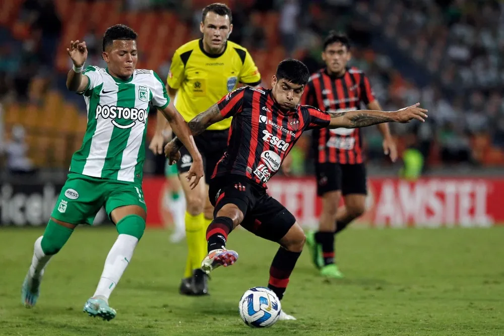 Juan Cruz Esquivel en Copa Libertadores con Patronato