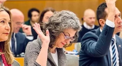 La eurodiputada Maite Pagazaurtundua vota a favor del dictamen del Parlamento Europeo sobre el castellano en las escuelas catalanas