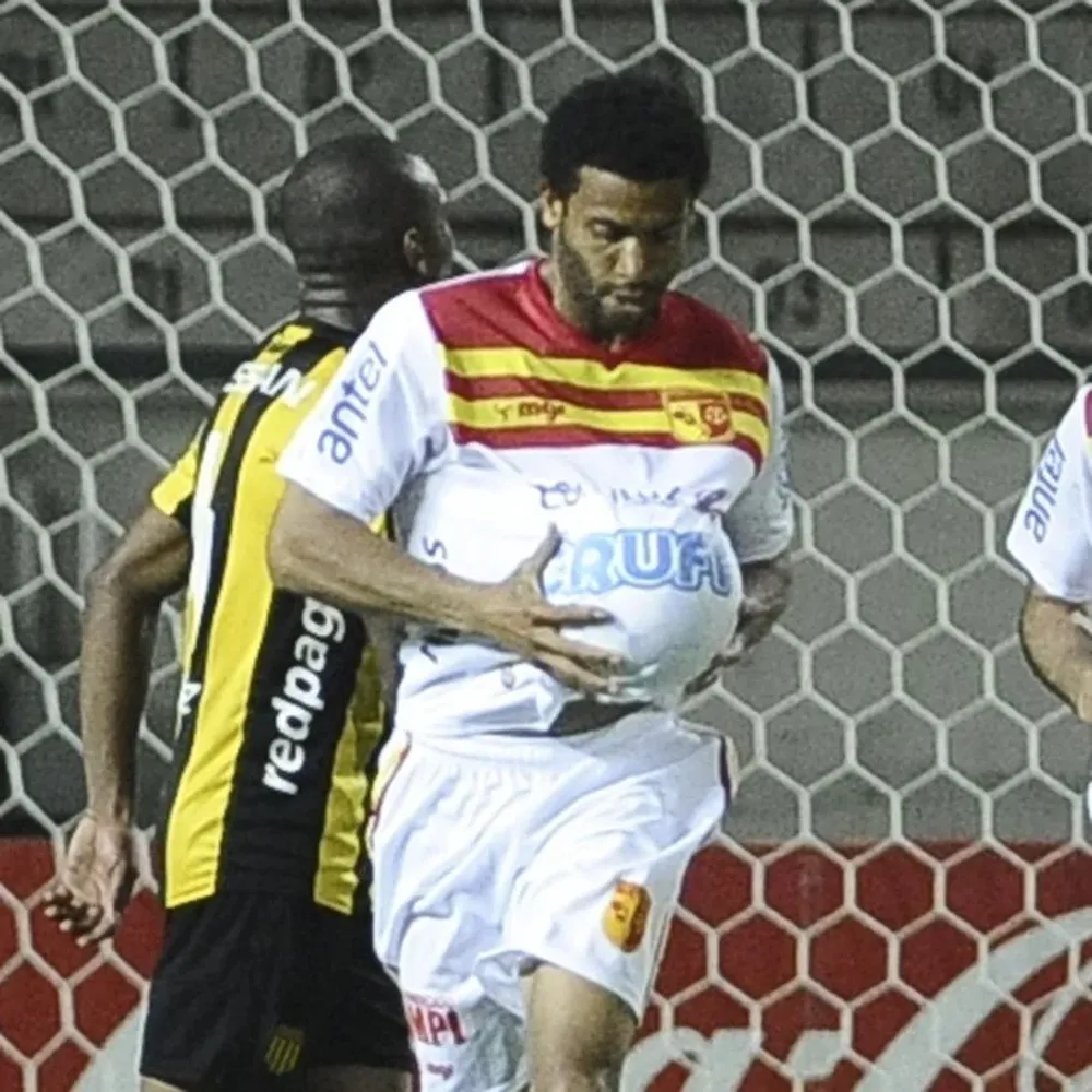 Pablo Silva, gol a Peñarol