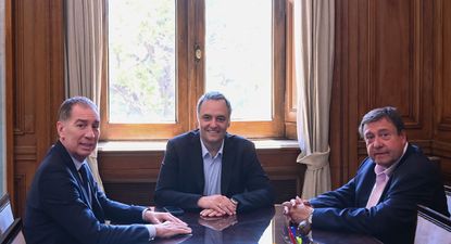 Diego Santilli habilita el financiamiento externo a los gobernadores para aprobar el Presupuesto 2026