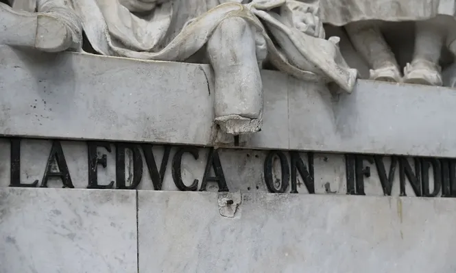 Monumento a José Pedro Varela