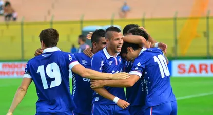 Nicolás López hace festejar a los tricolores