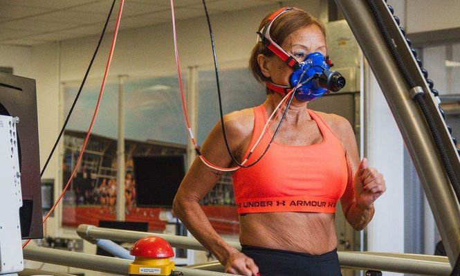 Jeannie Rice en uno de los laboratorios de la Universidad de Loughborough.