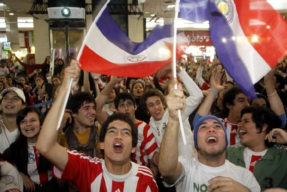 Hinchas paraguayos