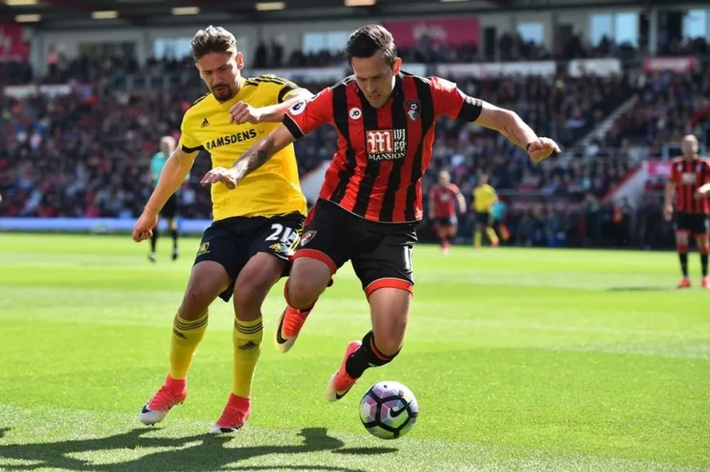 Gastón Ramírez sólo jugó 20 minutos, ya que fue expulsado en la caída de Middlesbrough ante Bournemouth