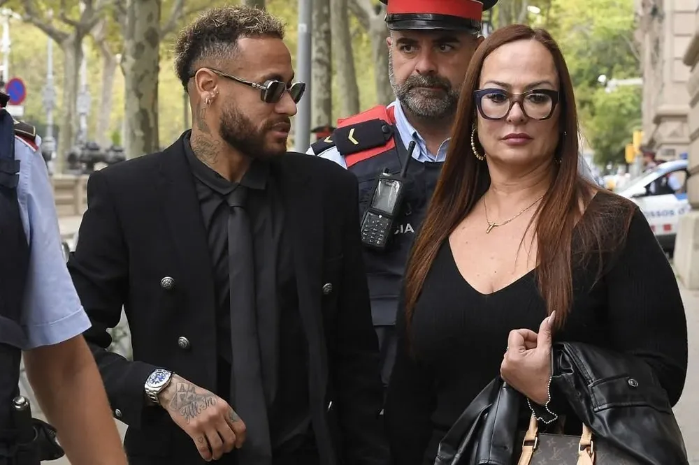 Neymar en Barcelona para el juicio por su fichaje