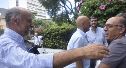 El ministro de Trabajo saluda al vicepresidente del PIT-CNT, Marcelo Abdala