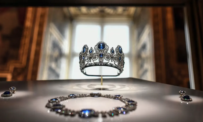 El Louvre tiene pocas chances de recuperar sus joyas en su estado original. En el mercado negro, las piezas son desarmadas e incluso las piedras preciosas vueltas a cortar para evitar que pueda identificarse su procedencia.&nbsp;