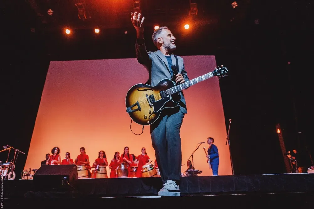 Jorge Drexler con La Melaza en Montevideo en setiembre de 2022