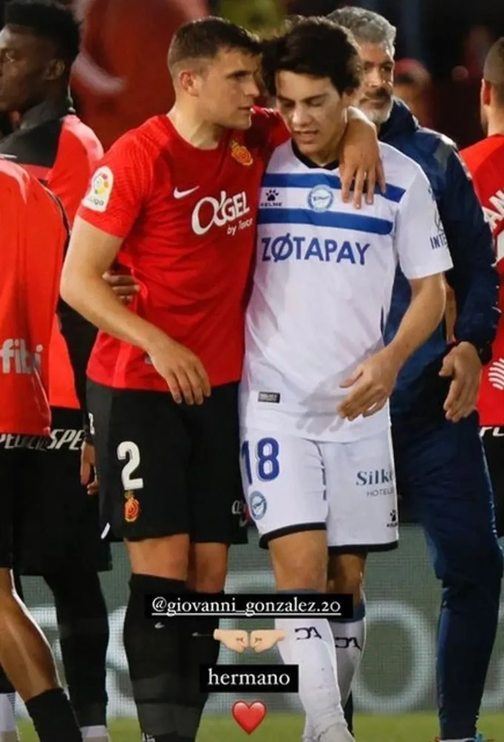 Gio y Pellistri en España