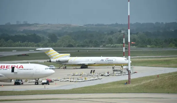 Gobierno reglamentó el fin del monopolio de combustibles de Ancap en aeropuertos