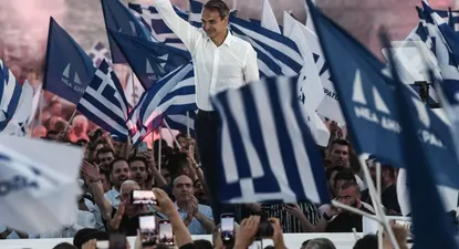 El ex primer ministro derechista Mitsotakis obtendría entre el 39 y el 43,9% de los votos en el balotaje