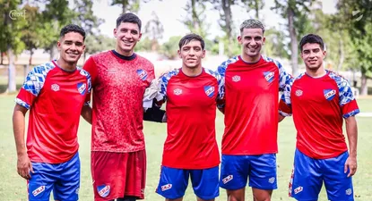 El volante Rodrigo Chagas, el arquero Ignacio Suárez, el lateral izquierdo Fredy Martínez, el zaguero Mateo Antoni y el extremo Renzo Sánchez.