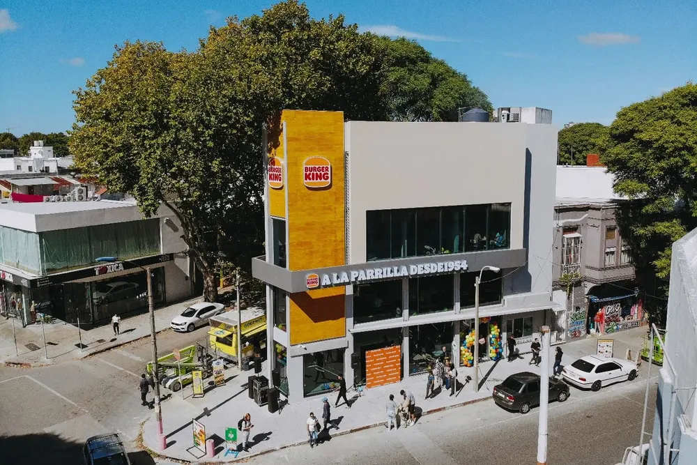 El nuevo local está ubicado en la esquina de Arenal Grande y Amézaga.