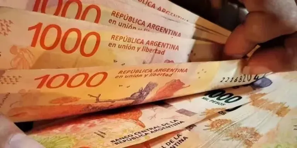 Un estudio de la UBA revela que el salario mínimo cayó un 28% en un año y está por debajo del nivel de 2001