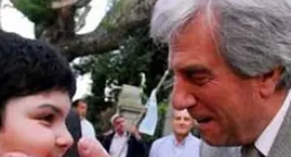 El Observador | Tabaré Vázquez frente a su domicilio