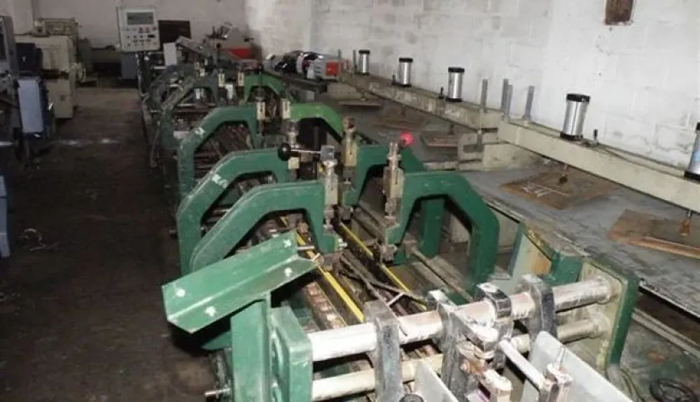 Algunas de las maquinas que rematará Milton Berardi y Pedro Cáceres