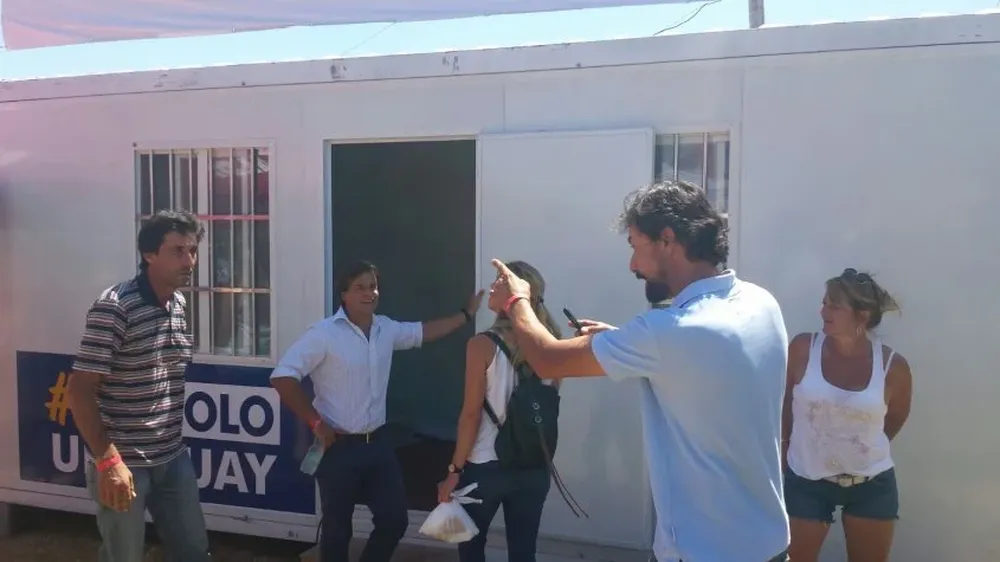 Lacalle Pou durante su visita al stand de Un Solo Uruguay en la Expoactiva