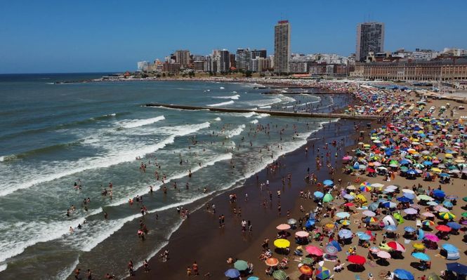 El programa Cuota Simple suma rubros como los balnearios y el calzado escolar