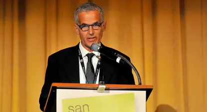 Getty Images Jay Rosenblatt comenzó una carrera como consejero pero un curso electivo en la universidad le hizo dar un giro a su vida