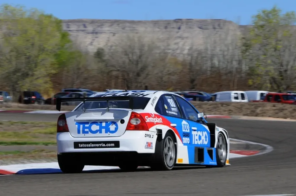 Salaverría se ubicó en la segunda posición entre los no oficiales.