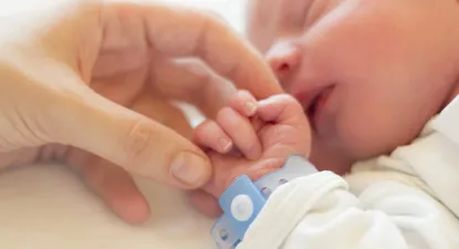 ¿Qué beneficios ofrecen los seguros de salud para la maternidad?