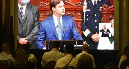 El gobierno bajaría este impuesto en 2023 si se dan resultados satisfactorios en la economía en 2022, explicó Lacalle en su discurso ante el Parlamento