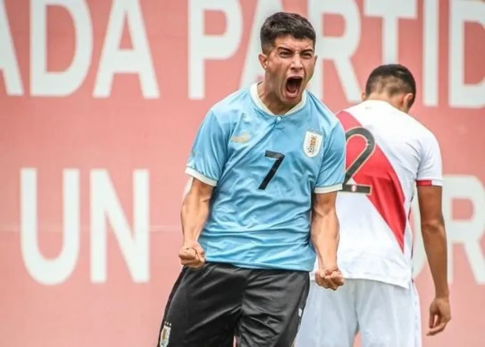 Renzo Sánchez, delantero de la Sub 20