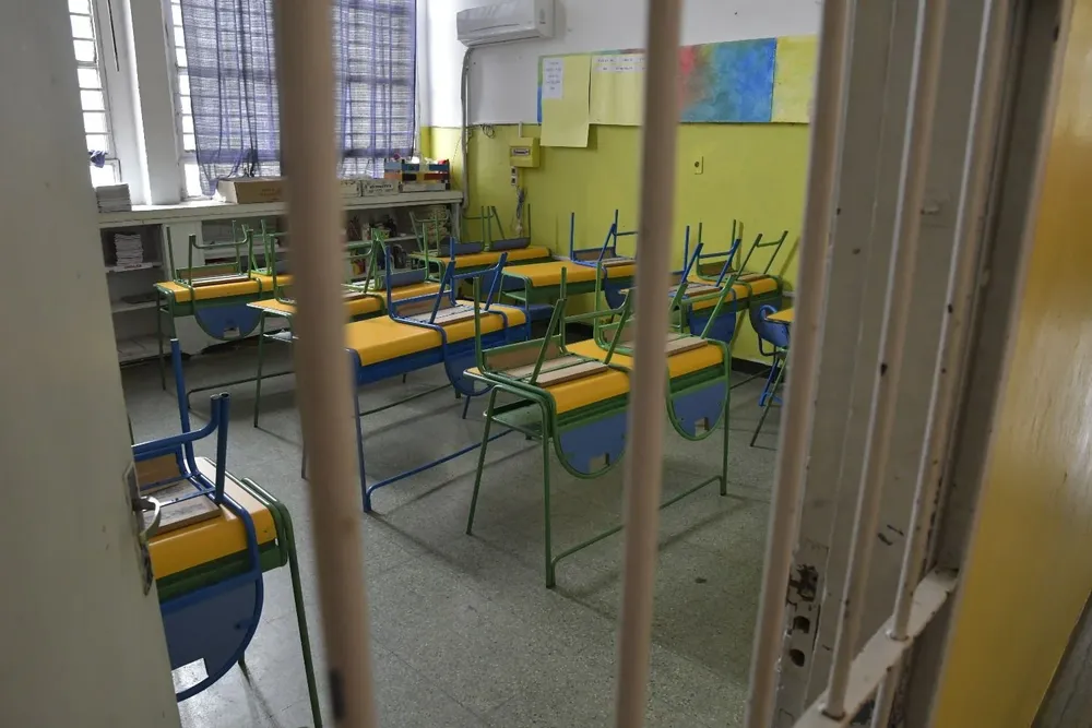 Primaria creó un sistema de entrega de viandas que en su primer día de funcionamiento alcanzó a más de 40 mil alumnos de la enseñanza pública