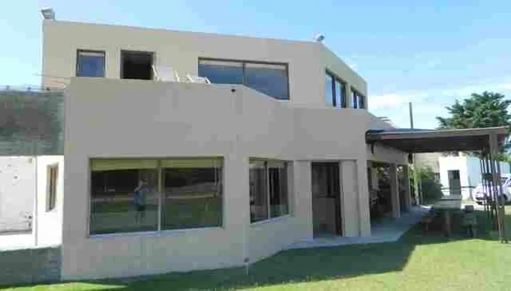 El predio será ofrecido en remate público, en dólares