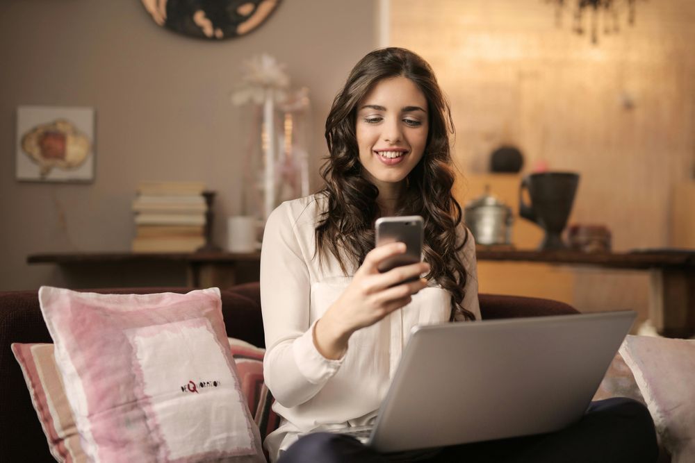 Con un promedio de nueve horas por día, Brasil es el país de Sudamérica con mayor tiempo de uso del celular. Pexels