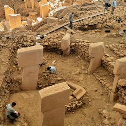 Un grupo de arqueólogos realizó el hallazgo de un sitio que cambia la forma de entender el pasado: Göbekli Tepe, el templo más antiguo del que se tenga registro.