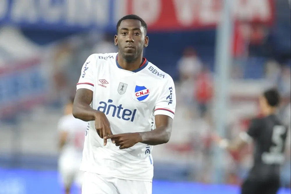 Gonzalo Carneiro y su festejo con dedicatoria
