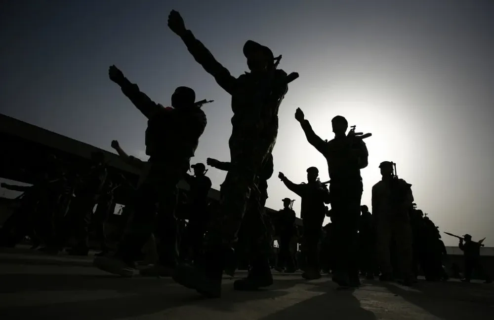 Las Brigadas de Paz de Iraq refuerzan la lucha del gobierno contra el grupo terrorista EI.
