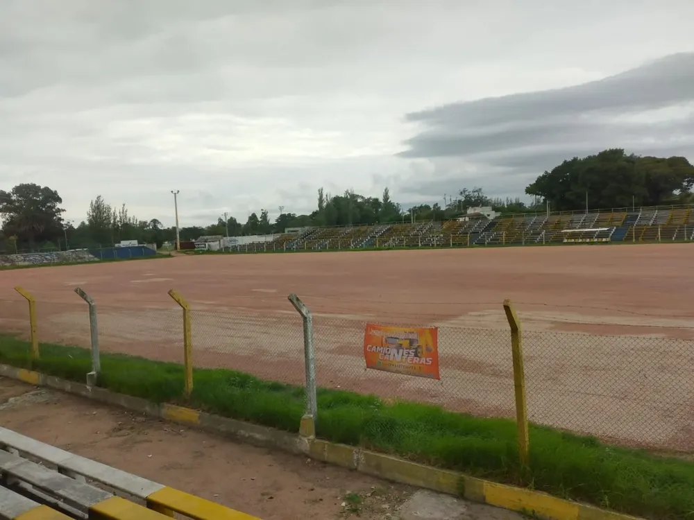 El Estadio José Nasazzi está en obras para contar con una cancha de césped sintético