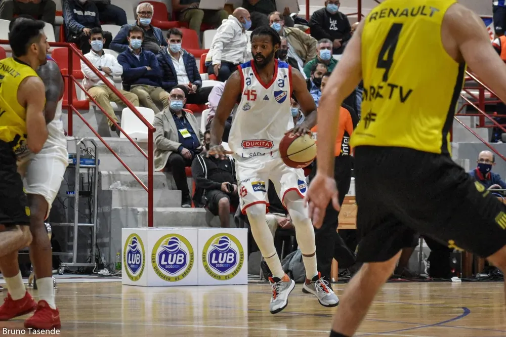 Dominique Morrison, 19 puntos