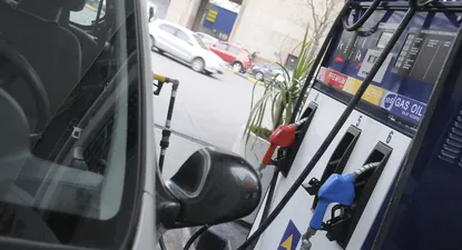 Gobierno mantiene congelado el precio del gasoil y las naftas en febrero