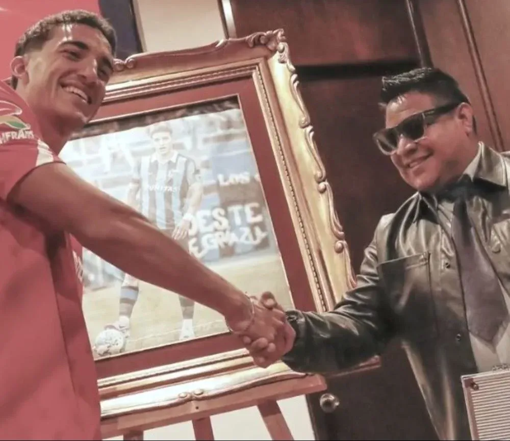 Federico Pereira en la presentación de su nuevo club, Toluca de México