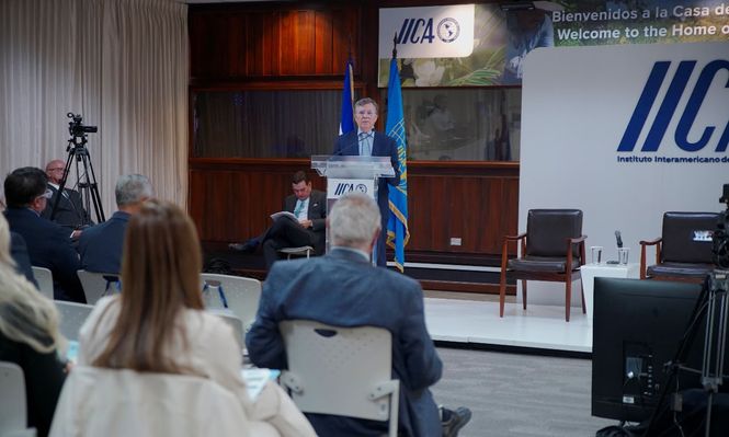 Manuel Otero, director general del IICA, durante su oratoria en la actividad desarrollada en Costa Rica.
