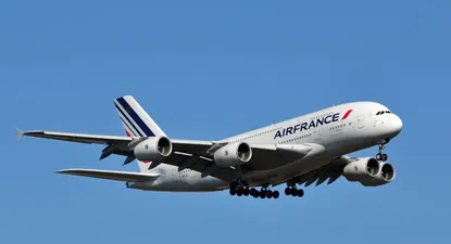 Air France lanzará una aerolínea de bajo costo tras respaldo de pilotos