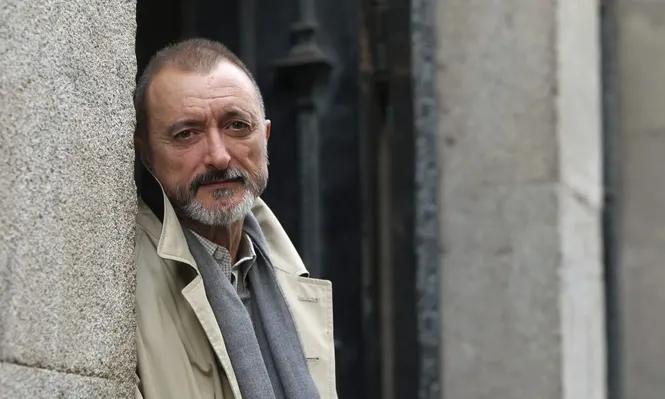 Arturo Pérez-Reverte regresa con la tercera historia de Lorenzo Falcó, su espía franquista