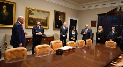 La advertencia del Gobierno tras la bilateral con Donald Trump: Los que apuesten contra Argentina, perderán