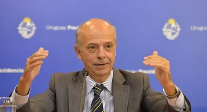 ministro de defensa llama a los uruguayos a hacer un turismo intradomiciliario