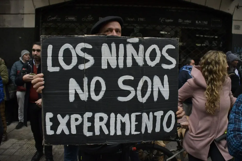 El juez suplente Alejandro Recarey suspendió la vacunación el jueves 7 de junio