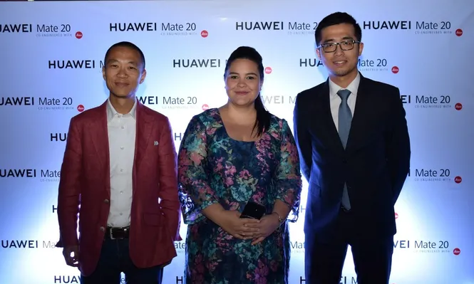 Henry Zhang, Jazmin Nuñez y Luis Xie